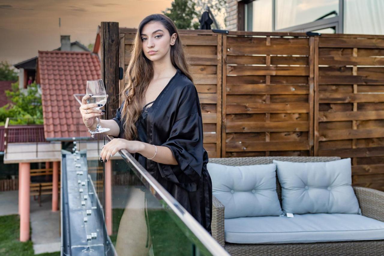 Apartmani Tiske Noci Bečej Extérieur photo