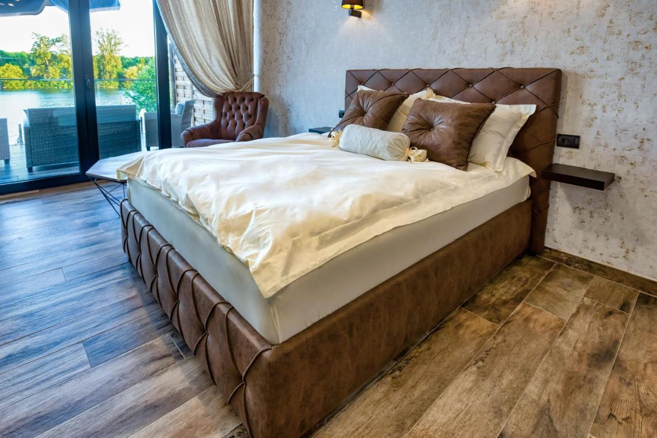 Apartmani Tiske Noci Bečej Extérieur photo
